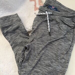 Vineyard Vines Kids Gray Heather Joggers with pockets